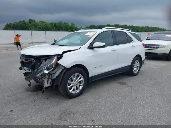 2GNAXJEV3J6113743 2018 CHEVROLET EQUINOX - Image 2