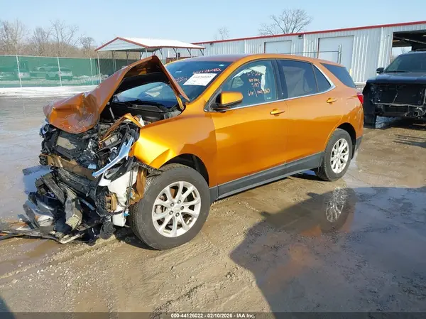 2GNAXJEV3J6126007 2018 CHEVROLET EQUINOX - Image 2