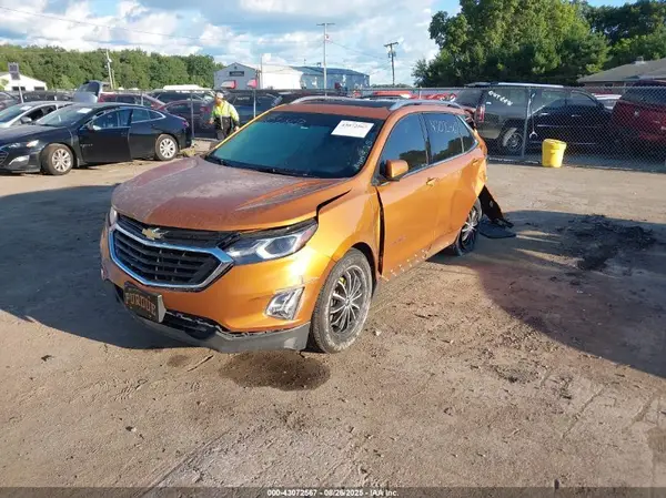 2GNAXJEV3J6138366 2018 CHEVROLET EQUINOX - Image 2