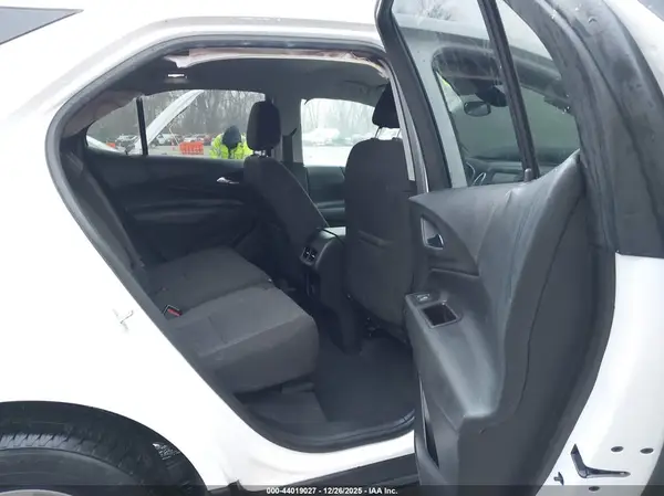 2GNAXJEV3J6159802 2018 CHEVROLET EQUINOX - Image 8