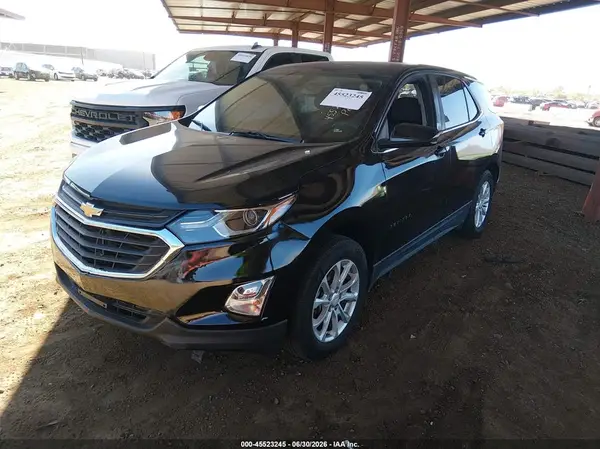 2GNAXJEV3J6163929 2018 CHEVROLET EQUINOX - Image 2