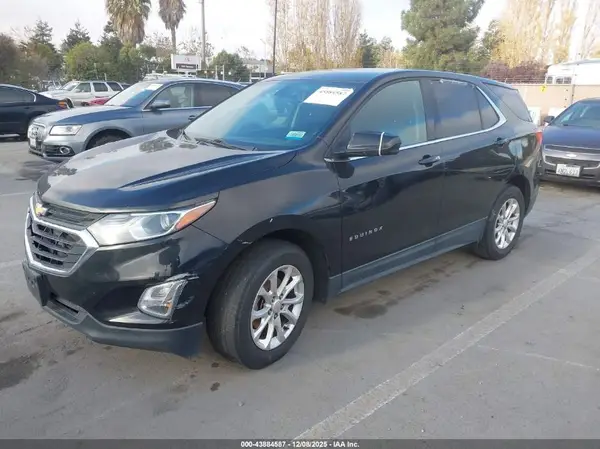 2GNAXJEV3J6192265 2018 CHEVROLET EQUINOX - Image 2
