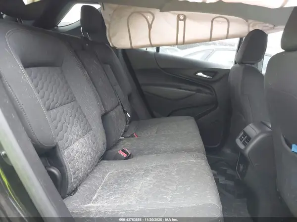 2GNAXJEV3J6221957 2018 CHEVROLET EQUINOX - Image 8