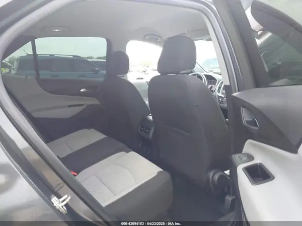2GNAXJEV3J6239939 2018 CHEVROLET EQUINOX - Image 8