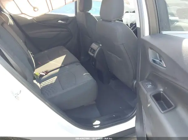 2GNAXJEV3J6246616 2018 CHEVROLET EQUINOX - Image 8