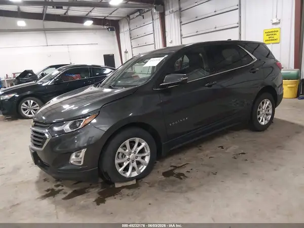 2GNAXJEV3J6251413 2018 CHEVROLET EQUINOX - Image 2