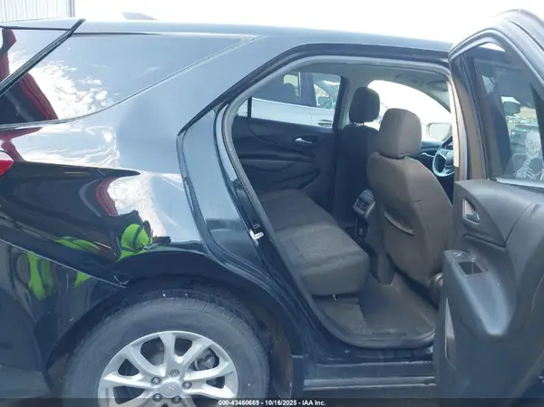 2GNAXJEV3J6259074 2018 CHEVROLET EQUINOX - Image 8
