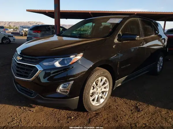 2GNAXJEV3J6260418 2018 CHEVROLET EQUINOX - Image 2