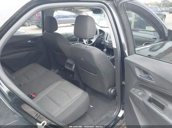 2GNAXJEV3J6307575 2018 CHEVROLET EQUINOX - Image 8