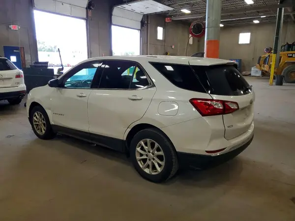 2GNAXJEV3J6327082 2018 CHEVROLET EQUINOX - Image 2
