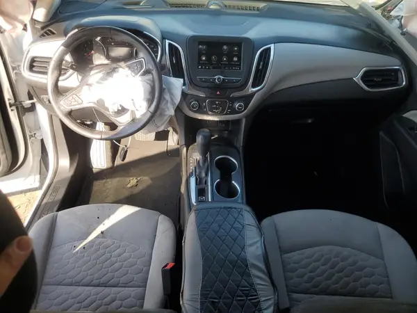 2GNAXJEV3K6243538 2019 CHEVROLET EQUINOX - Image 8