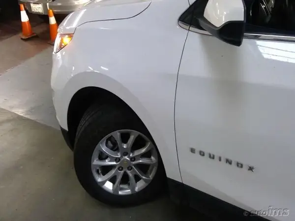 2GNAXJEV3M6107963 2021 CHEVROLET EQUINOX - Image 2