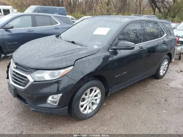 2GNAXJEV4J6109622 2018 CHEVROLET EQUINOX - Image 2
