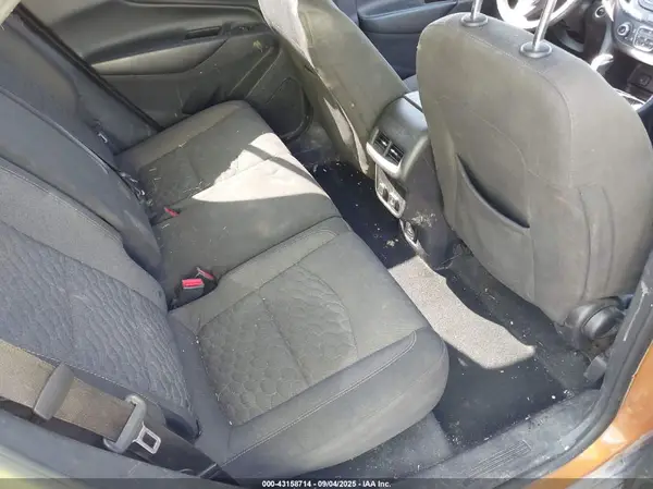 2GNAXJEV4J6147142 2018 CHEVROLET EQUINOX - Image 8