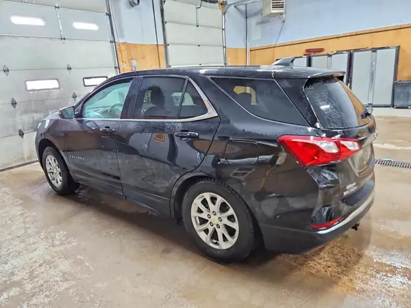 2GNAXJEV4J6150929 2018 CHEVROLET EQUINOX - Image 2