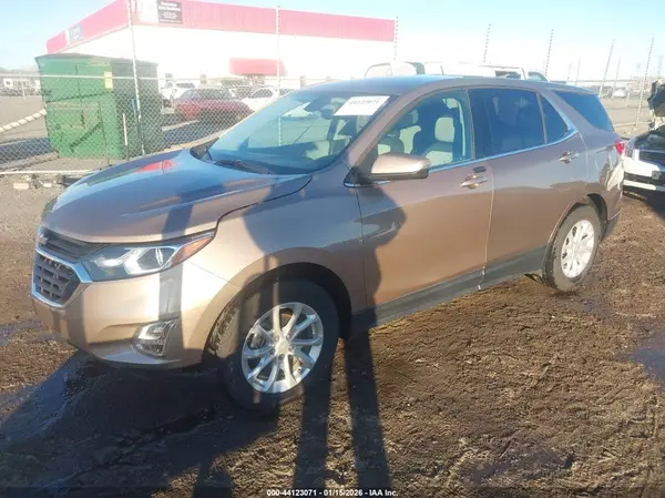 2GNAXJEV4J6179346 2018 CHEVROLET EQUINOX - Image 2
