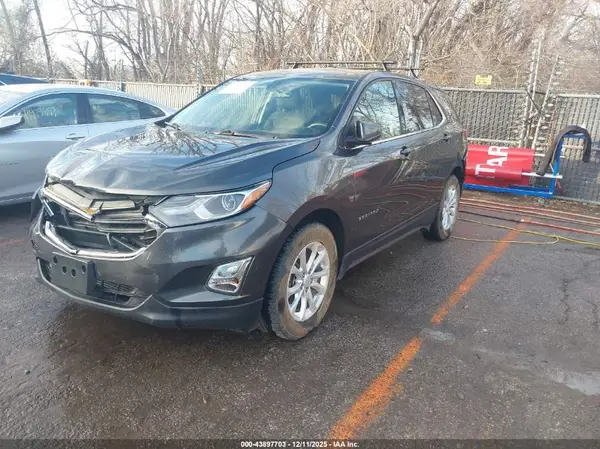 2GNAXJEV4J6211437 2018 CHEVROLET EQUINOX - Image 2