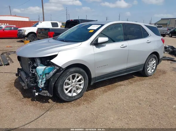 2GNAXJEV4J6224771 2018 CHEVROLET EQUINOX - Image 2