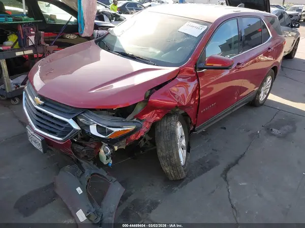 2GNAXJEV4J6228125 2018 CHEVROLET EQUINOX - Image 2