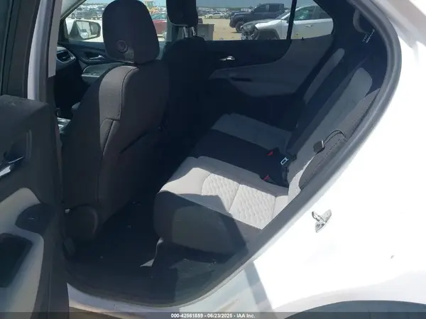 2GNAXJEV4J6245409 2018 CHEVROLET EQUINOX - Image 8