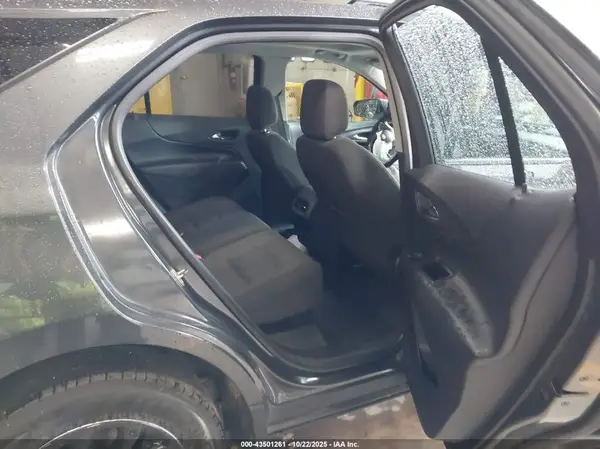 2GNAXJEV4J6246611 2018 CHEVROLET EQUINOX - Image 8