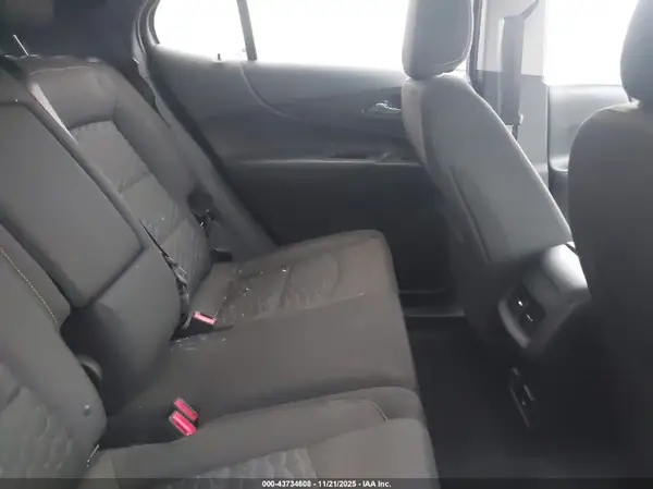 2GNAXJEV4J6256104 2018 CHEVROLET EQUINOX - Image 8