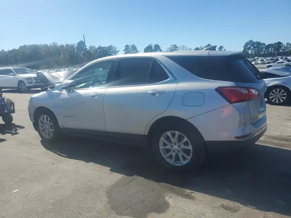 2GNAXJEV4J6267457 2018 CHEVROLET EQUINOX - Image 2