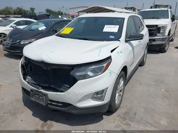 2GNAXJEV4J6312574 2018 CHEVROLET EQUINOX - Image 2
