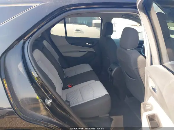 2GNAXJEV4J6327768 2018 CHEVROLET EQUINOX - Image 8