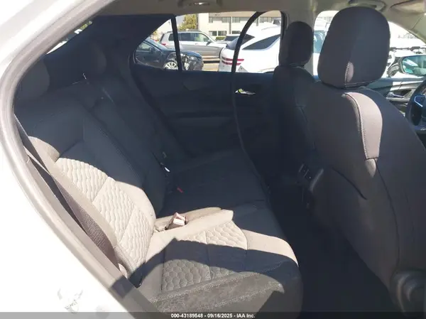 2GNAXJEV4J6349754 2018 CHEVROLET EQUINOX - Image 8