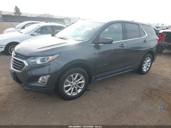 2GNAXJEV4L6186526 2020 CHEVROLET EQUINOX - Image 2