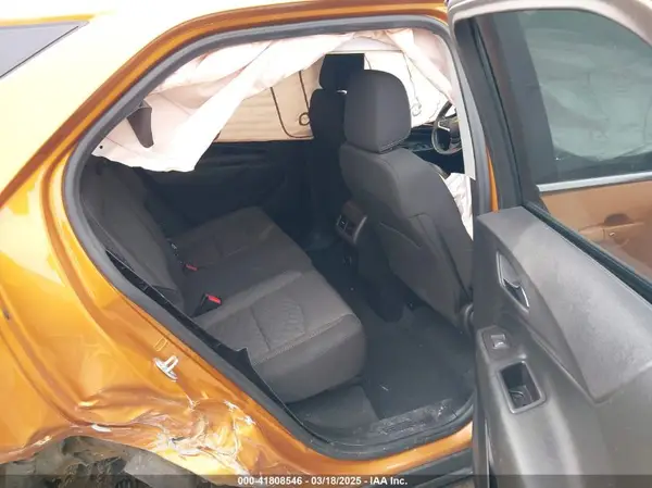 2GNAXJEV5J6106261 2018 CHEVROLET EQUINOX - Image 8
