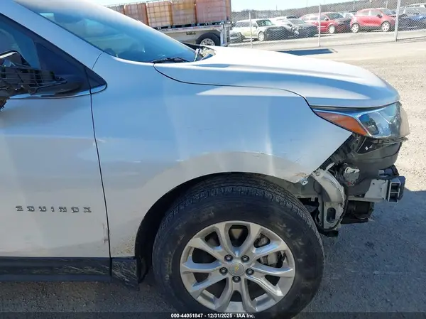 2GNAXJEV5J6122931 2018 CHEVROLET EQUINOX - Image 1
