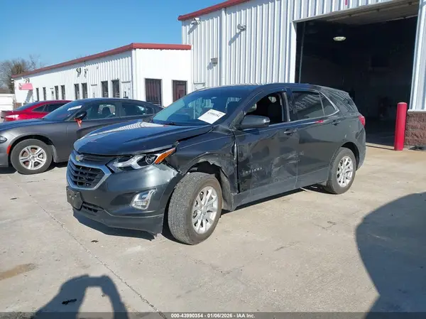 2GNAXJEV5J6132374 2018 CHEVROLET EQUINOX - Image 2
