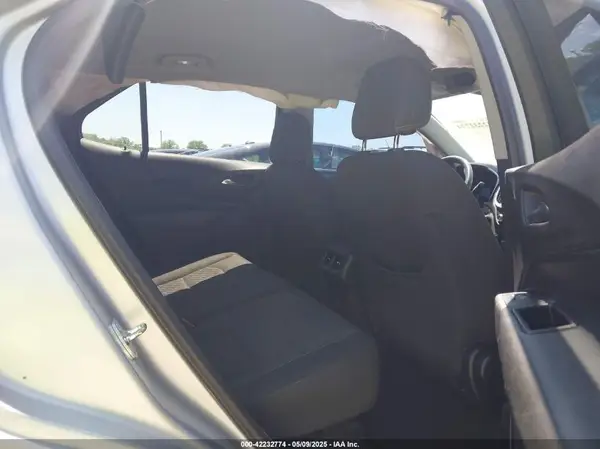 2GNAXJEV5J6139874 2018 CHEVROLET EQUINOX - Image 8