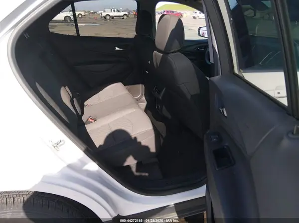 2GNAXJEV5J6188587 2018 CHEVROLET EQUINOX - Image 8
