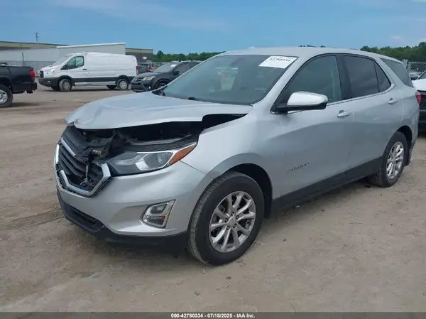 2GNAXJEV5J6206778 2018 CHEVROLET EQUINOX - Image 2