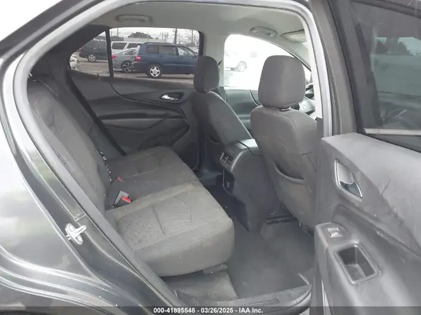 2GNAXJEV5J6240008 2018 CHEVROLET EQUINOX - Image 8