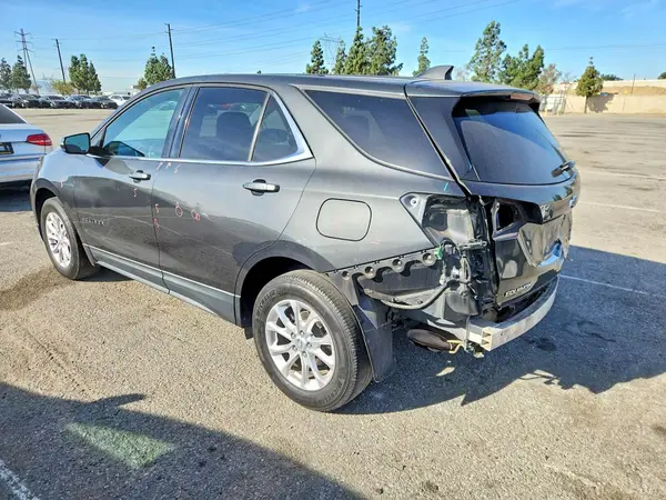 2GNAXJEV5J6249100 2018 CHEVROLET EQUINOX - Image 2