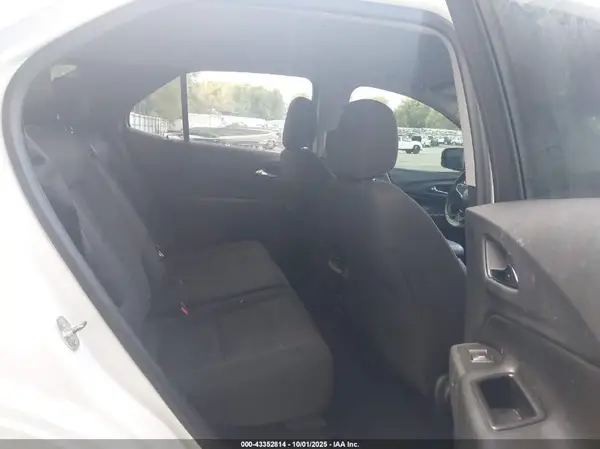 2GNAXJEV5J6255088 2018 CHEVROLET EQUINOX - Image 8