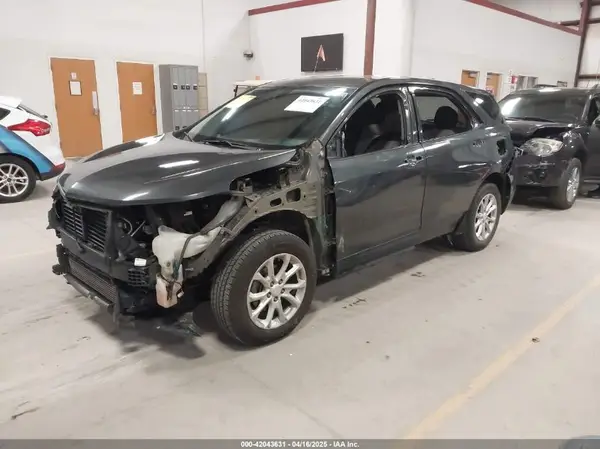 2GNAXJEV5J6286888 2018 CHEVROLET EQUINOX - Image 2