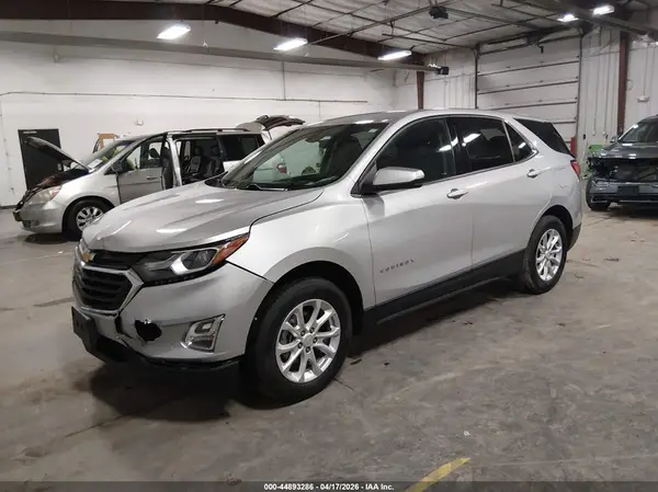 2GNAXJEV5J6317332 2018 CHEVROLET EQUINOX - Image 2