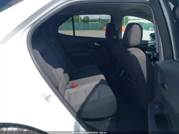 2GNAXJEV5J6323728 2018 CHEVROLET EQUINOX - Image 8