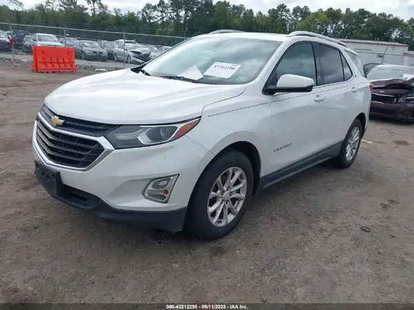 2GNAXJEV5J6335023 2018 CHEVROLET EQUINOX - Image 2