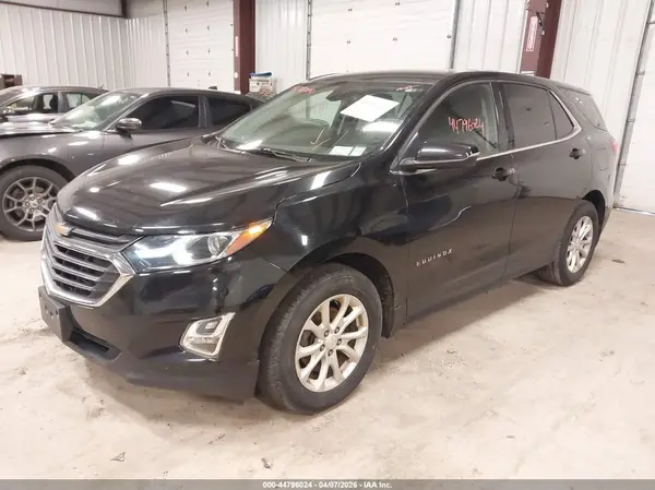 2GNAXJEV5J6338276 2018 CHEVROLET EQUINOX - Image 2