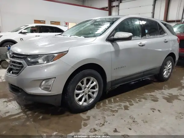 2GNAXJEV5L6103640 2020 CHEVROLET EQUINOX - Image 2