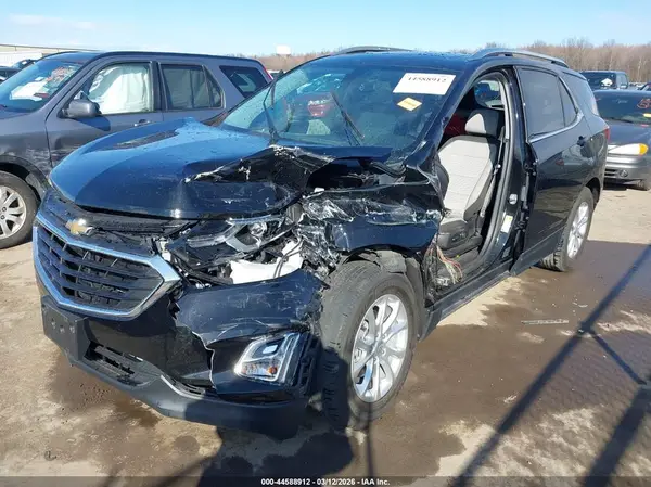 2GNAXJEV6J6222777 2018 CHEVROLET EQUINOX - Image 2