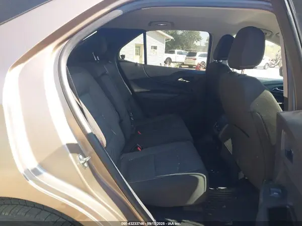 2GNAXJEV6J6224917 2018 CHEVROLET EQUINOX - Image 8