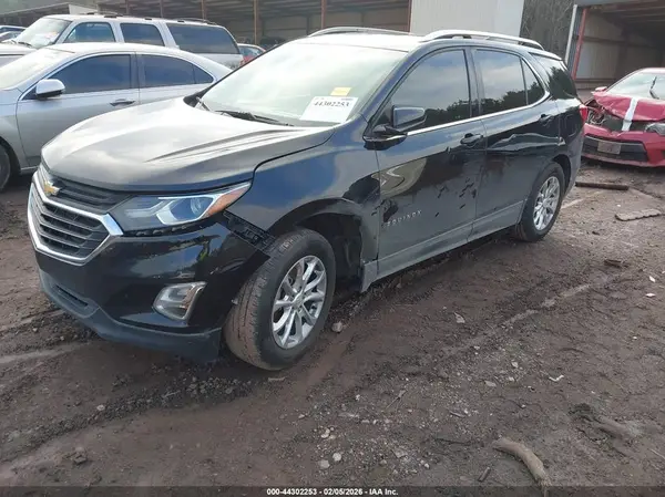 2GNAXJEV6J6244133 2018 CHEVROLET EQUINOX - Image 2