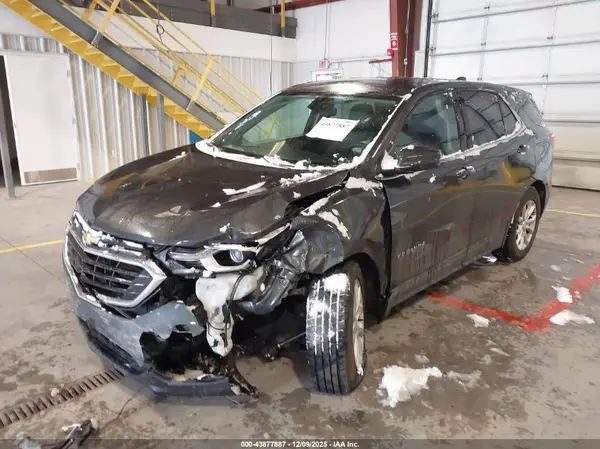 2GNAXJEV6J6264060 2018 CHEVROLET EQUINOX - Image 2
